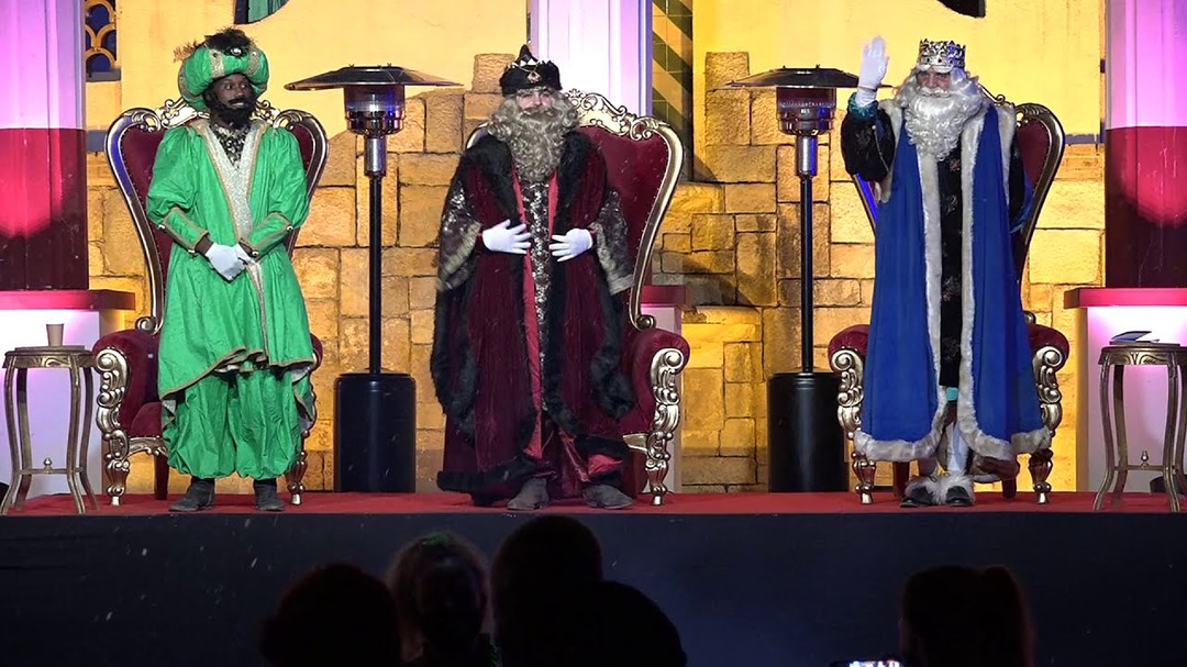 Aquest divendres a les 23:59 es tanquen les inscripcions per poder participar a la comitiva Reial de Figueres 2022.Hi poden participar nois i noies a partir dels 14 anys (3r d'ESO).Encara hi sou a temps: https://www.tequatre.org/reisfigueres2022preinscripcio/Fotografia: Tramuntana.TV